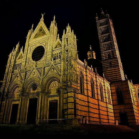 Appartamento A Due Passi Da Piazza Del Campo Siena Kültér fotó